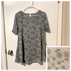 3/$15 LuLaRoe Perfect Tee - Size Small